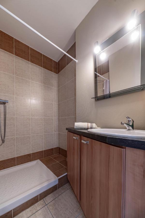 Le Belfort - Grand Appartement Avec Terrasse Et Parking Prive Vichy Exterior foto